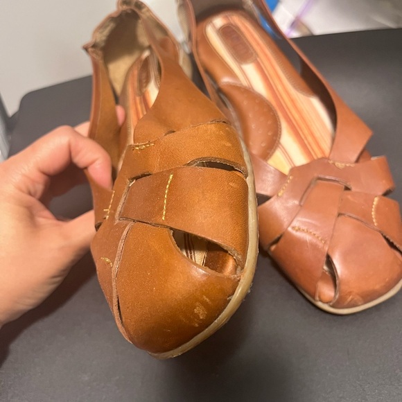 Born women’s sandal 9.5 - Picture 5 of 7